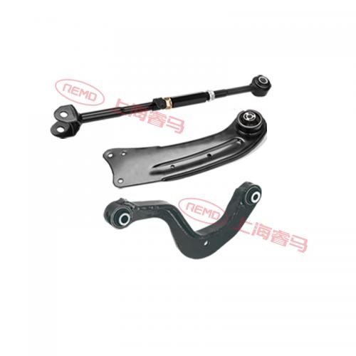 后拉桿、后拉臂